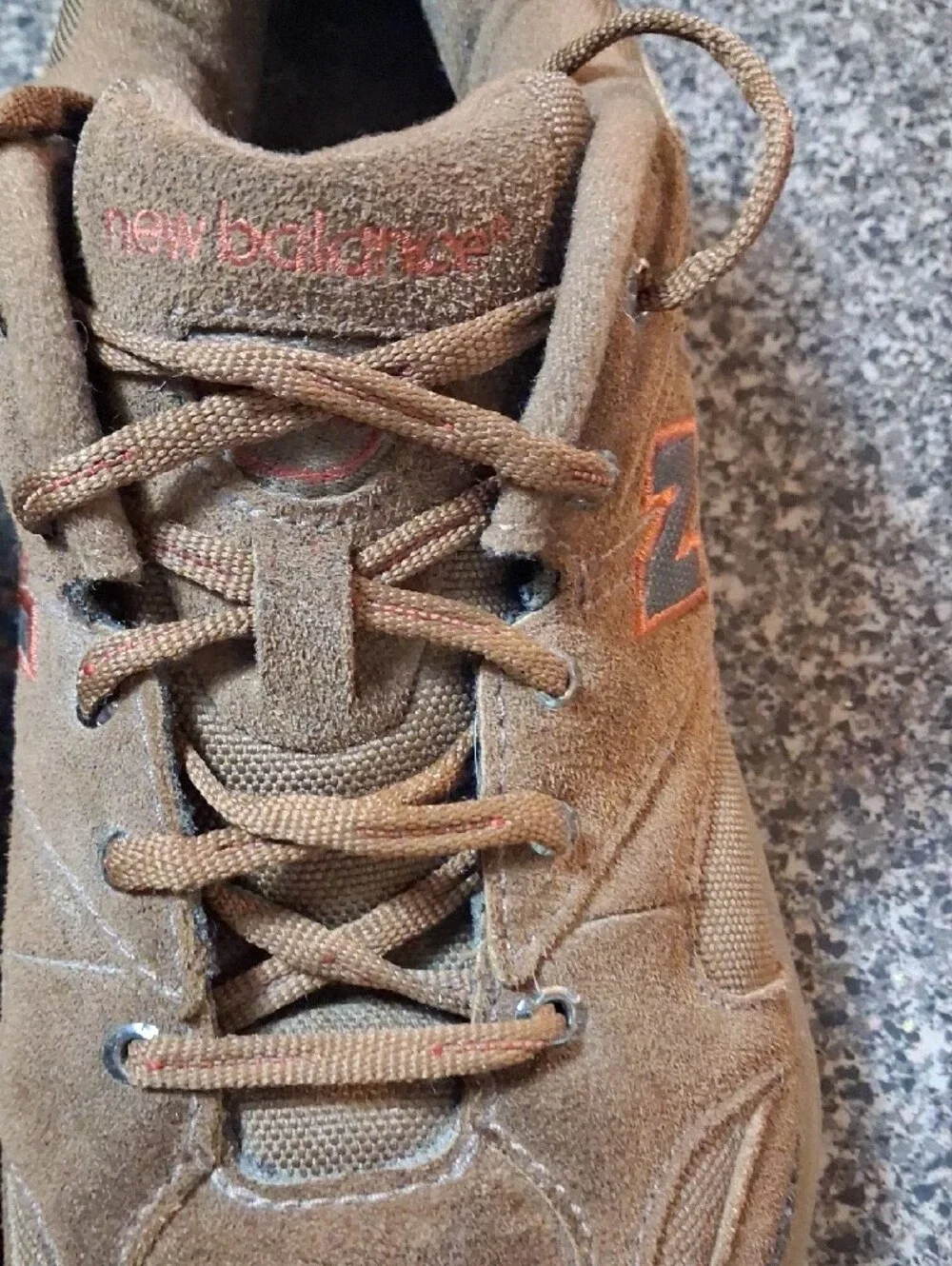 New Balance Men's Brown Suede And Canvas Trail Sneakers Size 10.5
